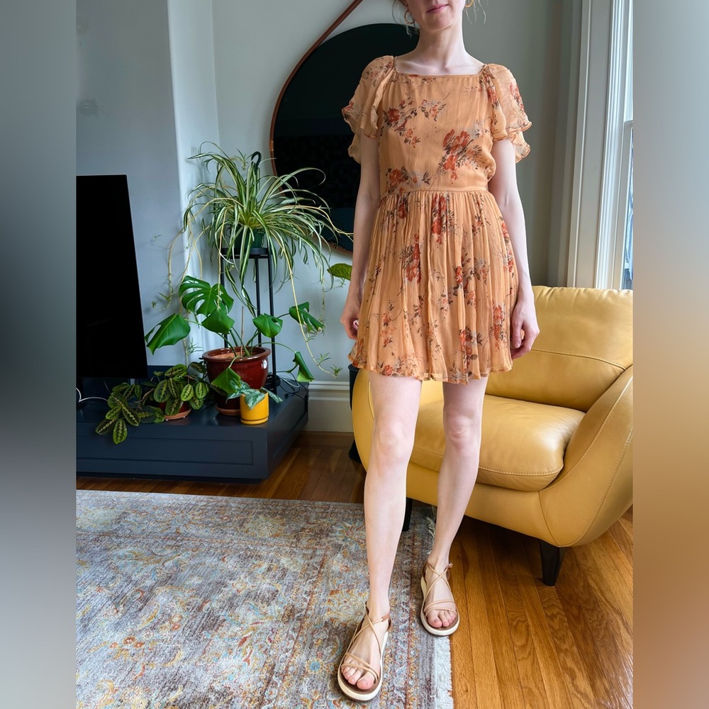 Topshop open back floral dress, size 6